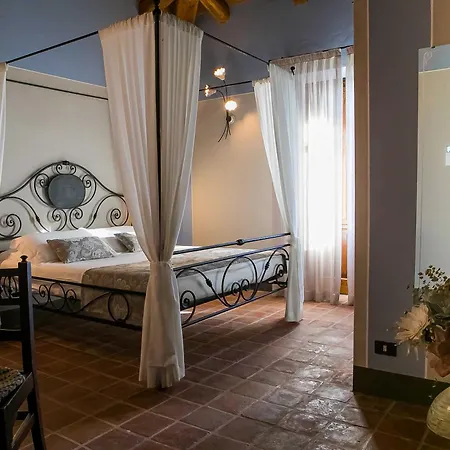 La Torricella Çiftlik konaklama Monforte dʼAlba